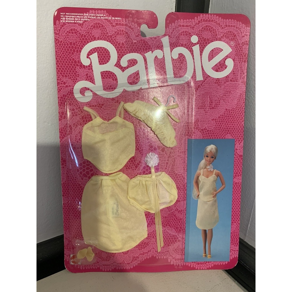 Vintage 1986 Barbie Fancy Frills Lingerie #3183 NEW Yellow Lingerie Nightie